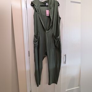 NWT Smash +Tess Romper,XL